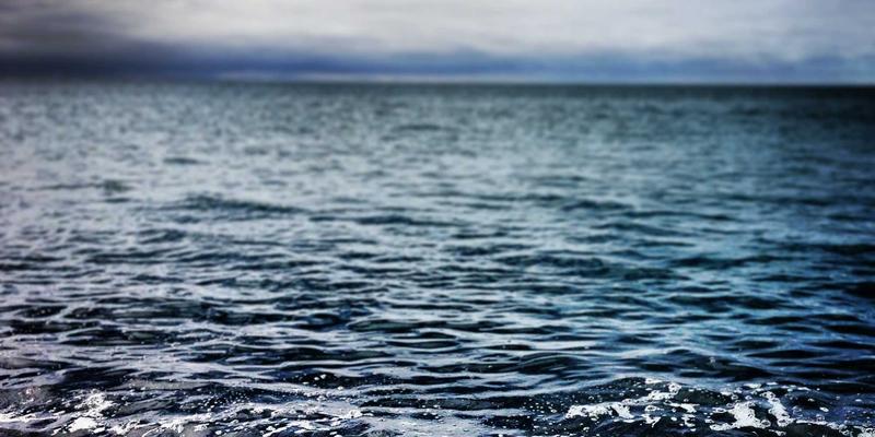 从布鲁克林到上东区：酒吧文化如何影响水龙头材质与表面处理选择