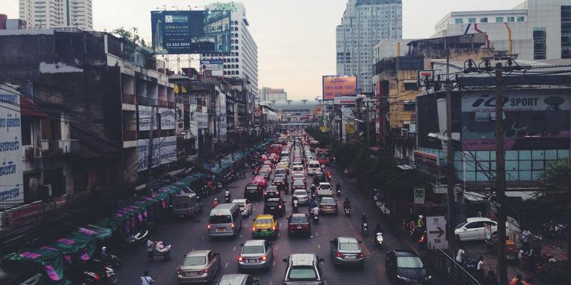 曼哈顿水龙头39:解锁调酒艺术的经典密码与创新配方