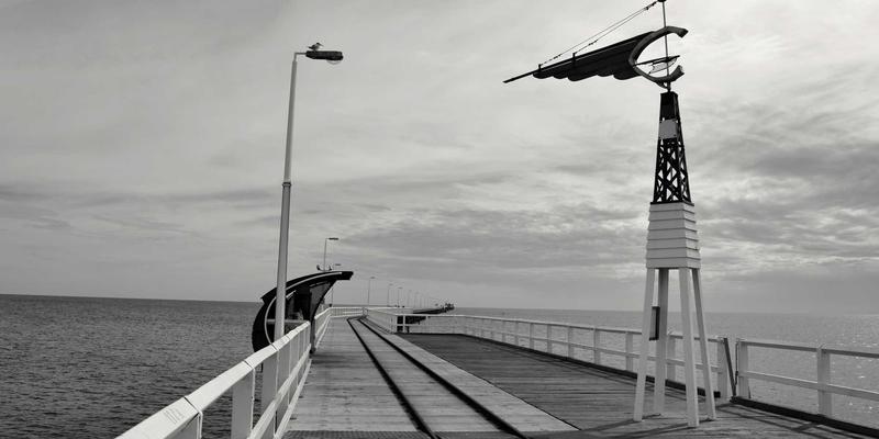 曼哈顿水龙头98：纽约地下酒吧文化的涂鸦艺术复兴