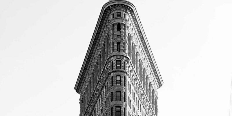 曼哈顿水龙头9：纽约酒吧文化的灵魂与鸡尾酒推荐