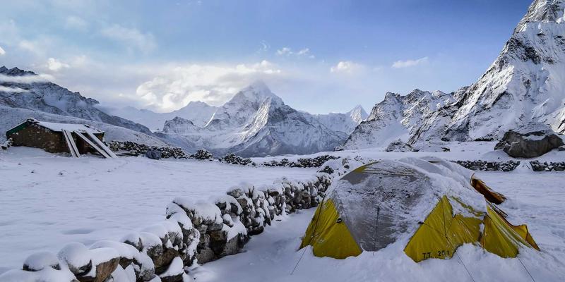 纽约酒吧文化如何重塑曼哈顿顶级酒店套房：卫浴与吧台水龙头一体化设计趋势深度解析